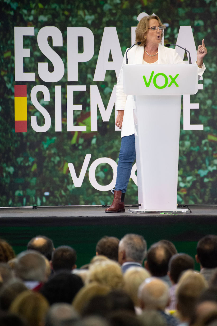 Santiago Abascal carga contra los centros de menores extranjeros no acompañados porque «destruyen la tranquilidad y la convivencia en los barrios»