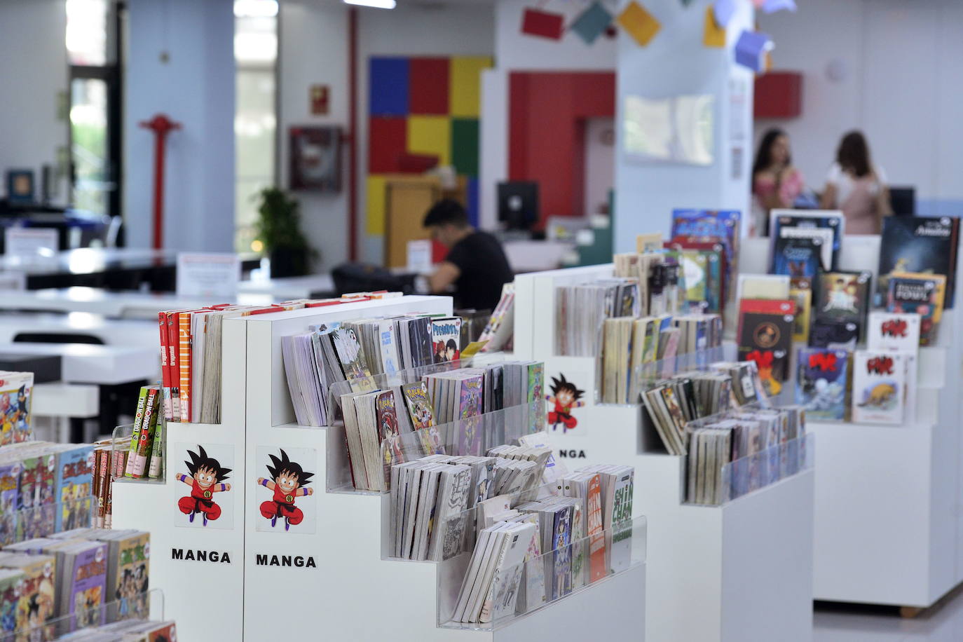 Este espacio de la Biblioteca Regional, uno de los primeros en España, cuenta cada vez con más usuarios. En 2018 realizó 28.000 préstamos.