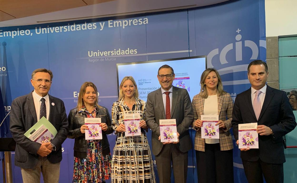 Momento de la presentación del informe GEM en la Consejería de Empresa. 