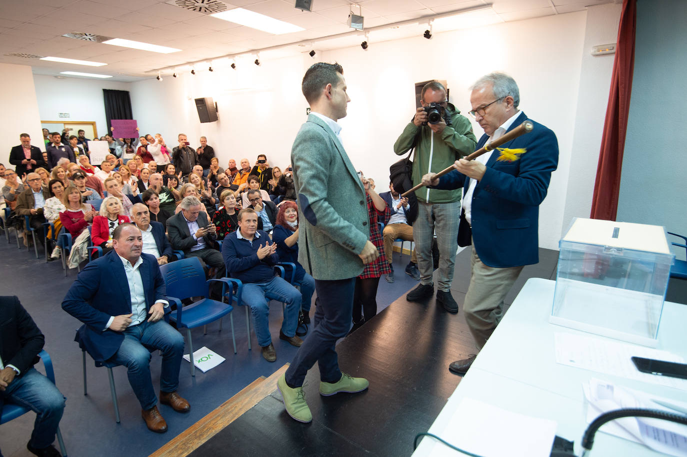 Vox logra cuatro pedanías pese a las críticas de PSOE y Unidas Podemos.