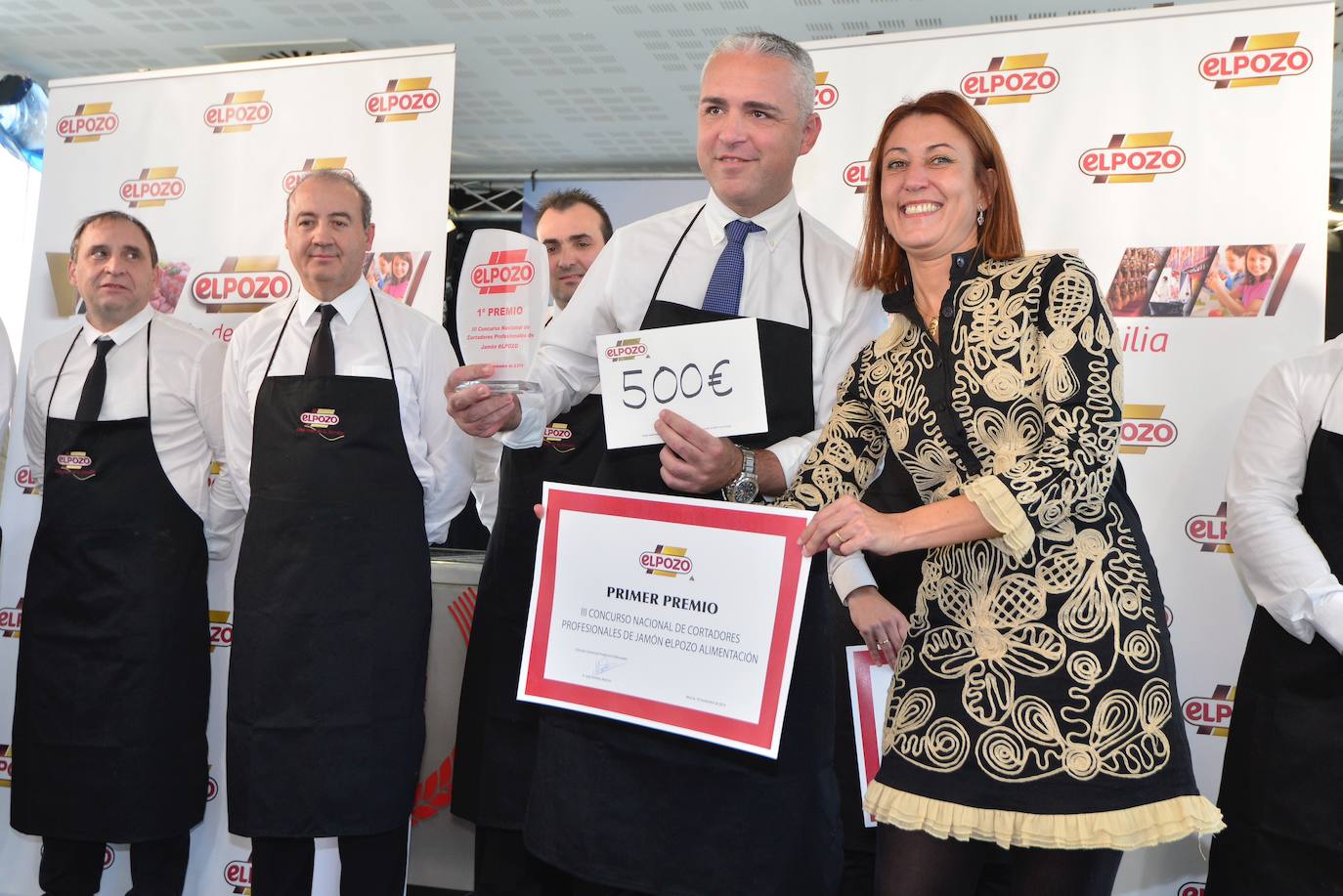 El sevillano gana el III Concurso de Cortadores Profesionales de Jamón, organizado por eLPOZO, en la octava edición de Región de Murcia Gastronómica