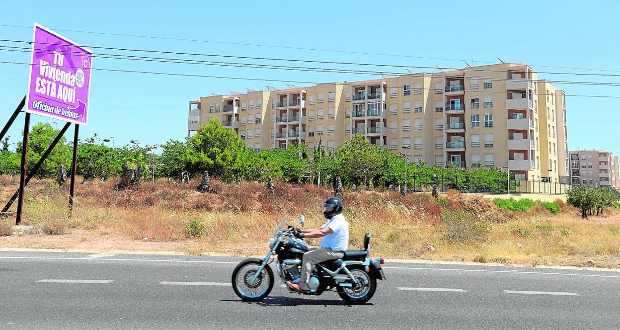 Imagen de los bloques de viviendas de la urbanización Residencial Finca Buenos Aires. 
