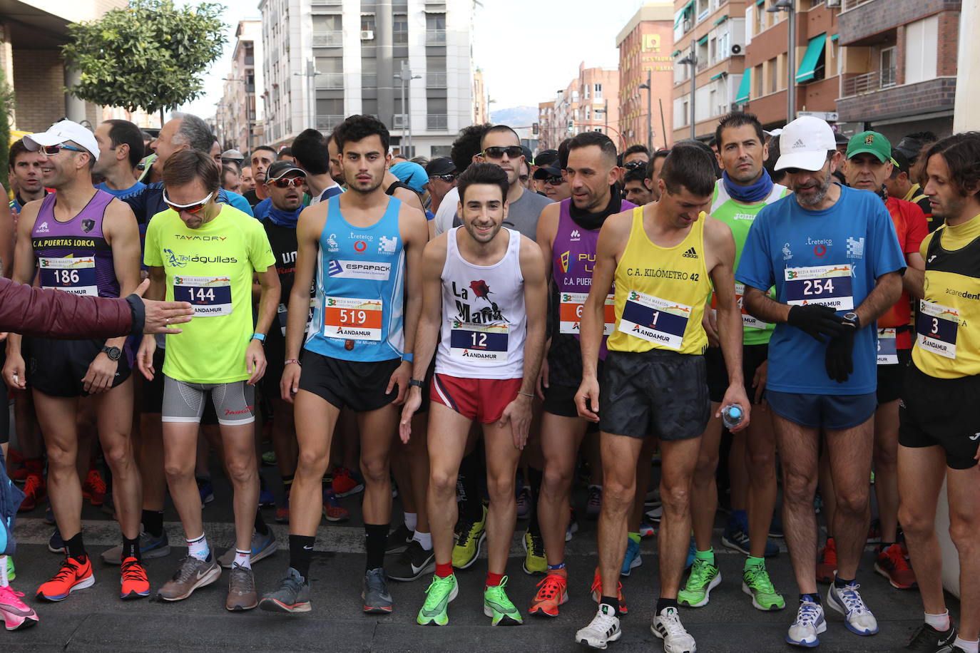 El atleta marroquí, del Unión Guadalajara, se lleva la 'media' de la Ciudad del Sol; Wafiya Benali, del CA Nogalte, triunfó en la prueba femenina