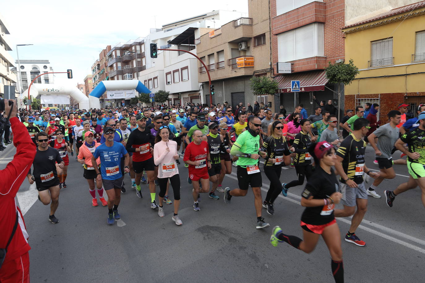 El atleta marroquí, del Unión Guadalajara, se lleva la 'media' de la Ciudad del Sol; Wafiya Benali, del CA Nogalte, triunfó en la prueba femenina