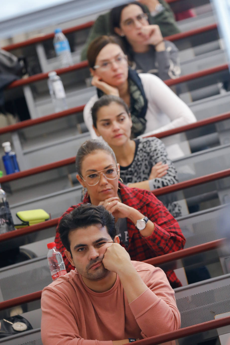 Las pruebas corresponden a las categorías de facultativo especialista, en las opciones de Medicina de Familia de Atención Primaria, Neurología y Salud Pública; de diplomado especialista en Salud Mental y de técnico auxiliar de emergencias