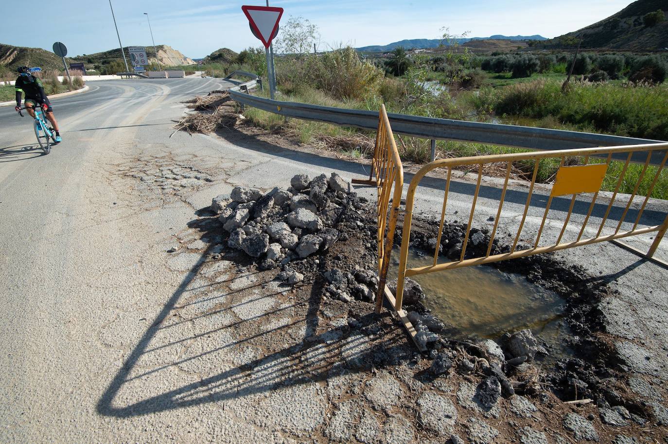 La 'autovía del bancal' (Zeneta-San Javier) tiene su acceso cortado desde hace más de dos meses en la parte de Murcia como consecuencia de los destrozos que causó la DANA.