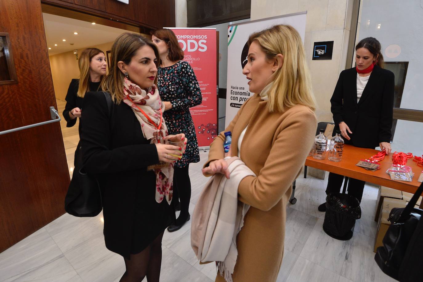 Expertos y directivos destacan en un foro de LA VERDAD las iniciativas puestas en marcha para a cumplir los 17 objetivos que marca la ONU antes de 2030.