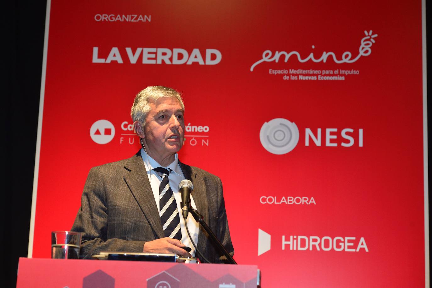 Expertos y directivos destacan en un foro de LA VERDAD las iniciativas puestas en marcha para a cumplir los 17 objetivos que marca la ONU antes de 2030.