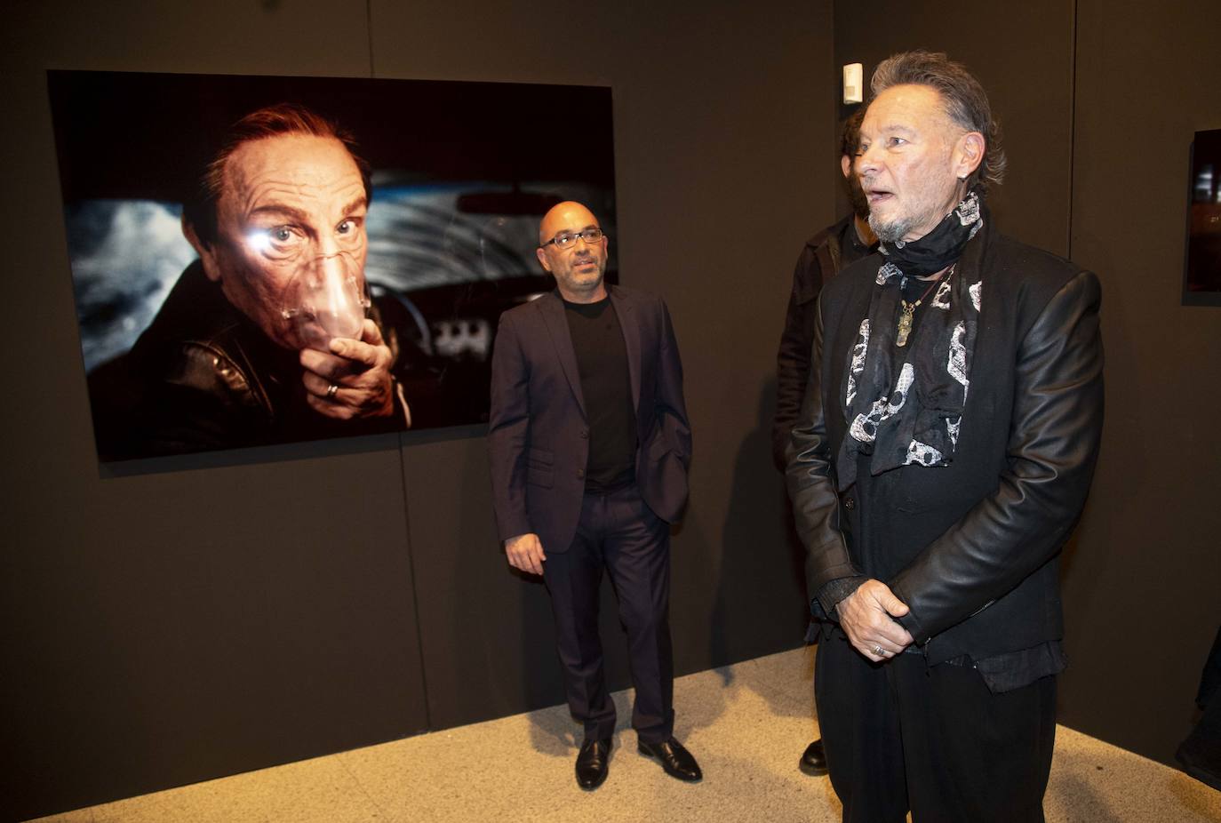 El Festival Internacional de Cine de Cartagena (FICC) inauguró, con motivo de su 48 edición, la exposición 'Psychogenic Fugue', un trabajo del estadounidense Sandro Miller que une a los actores y directores John Malkovich y David Lynch.