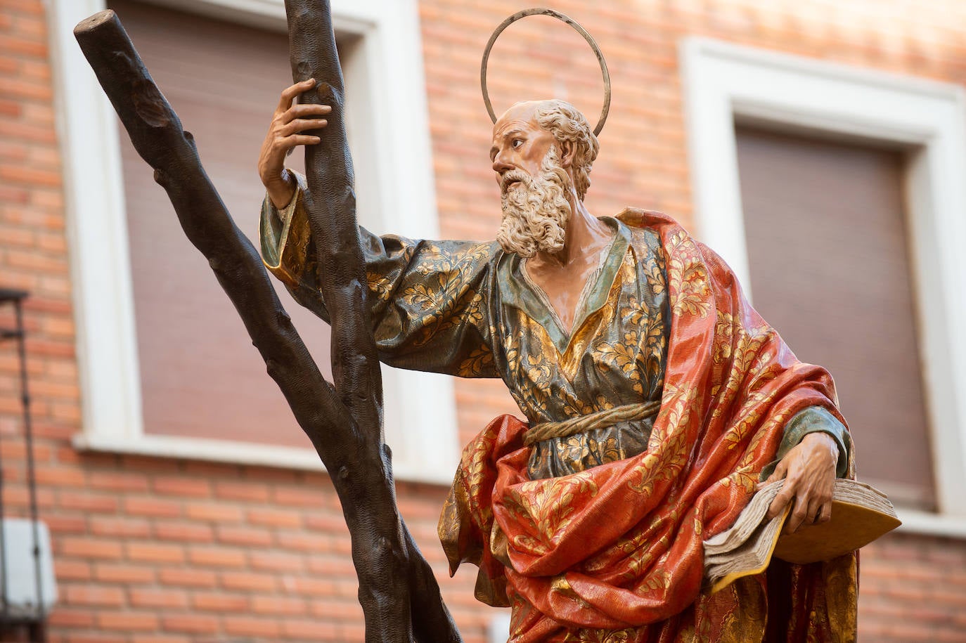 La talla regresa a su parroquia tras pasar casi 12 meses en manos de los restauradores. 