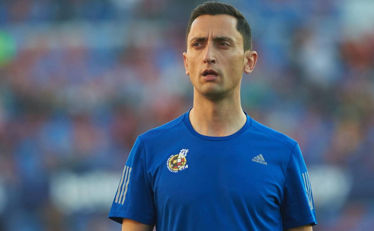 José María Sánchez Martínez, antes de un encuentro de Liga esta temporada.