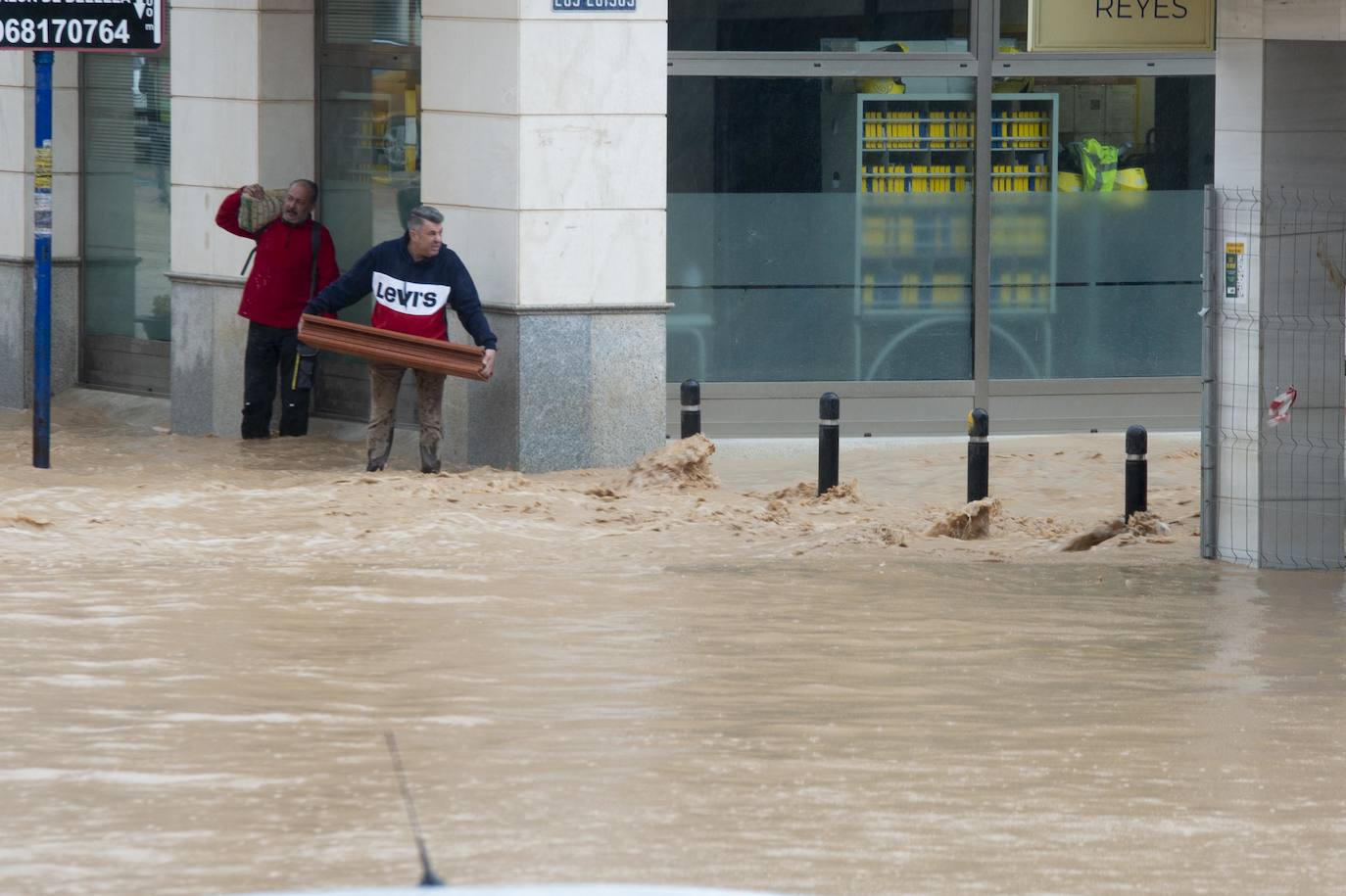 Fotos: Los arrastres del campo de Cartagena anegan Los Alcázares
