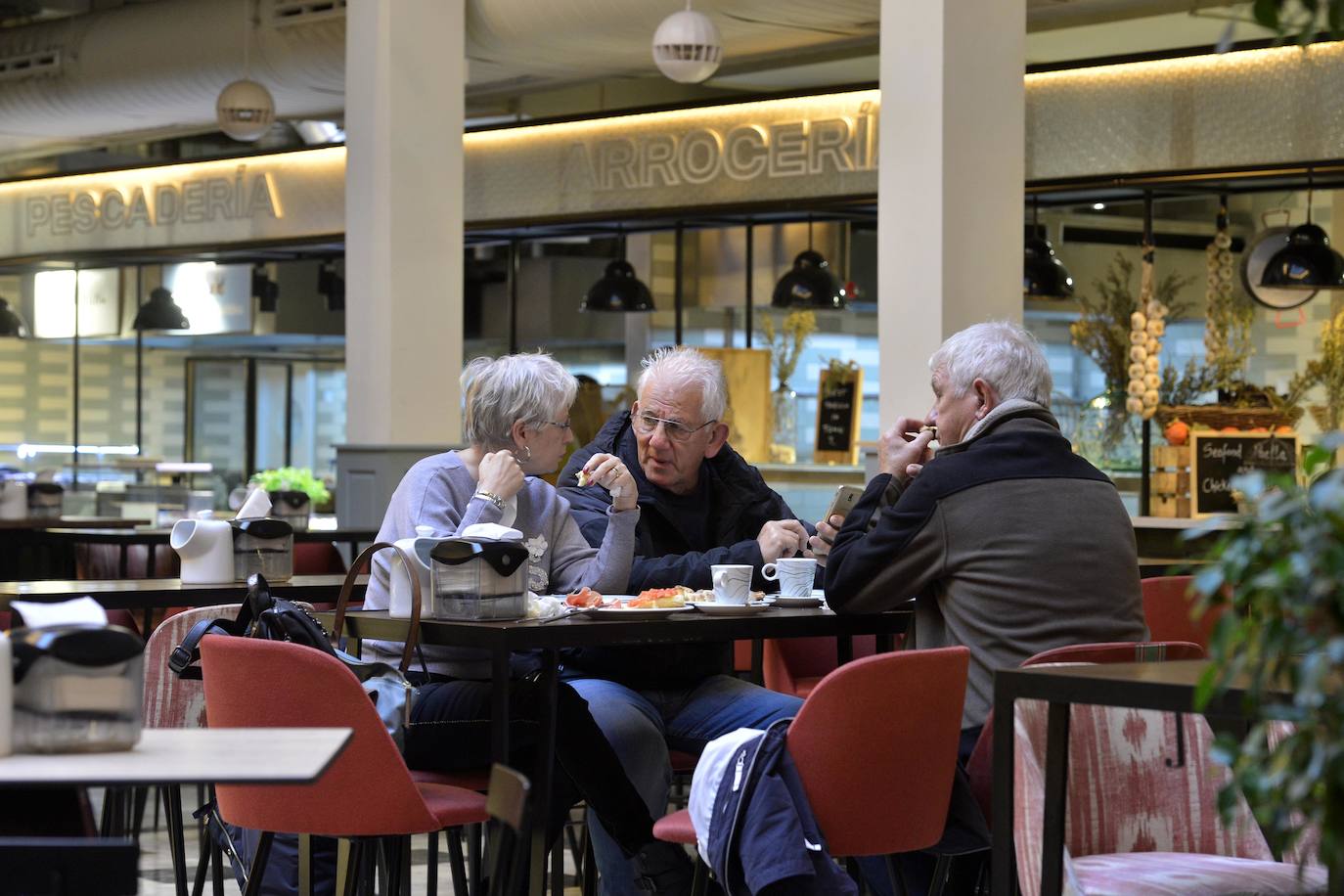 La gerencia ultima los detalles con las aplicaciones móviles Glovo, Deliveroo y Just Eat.