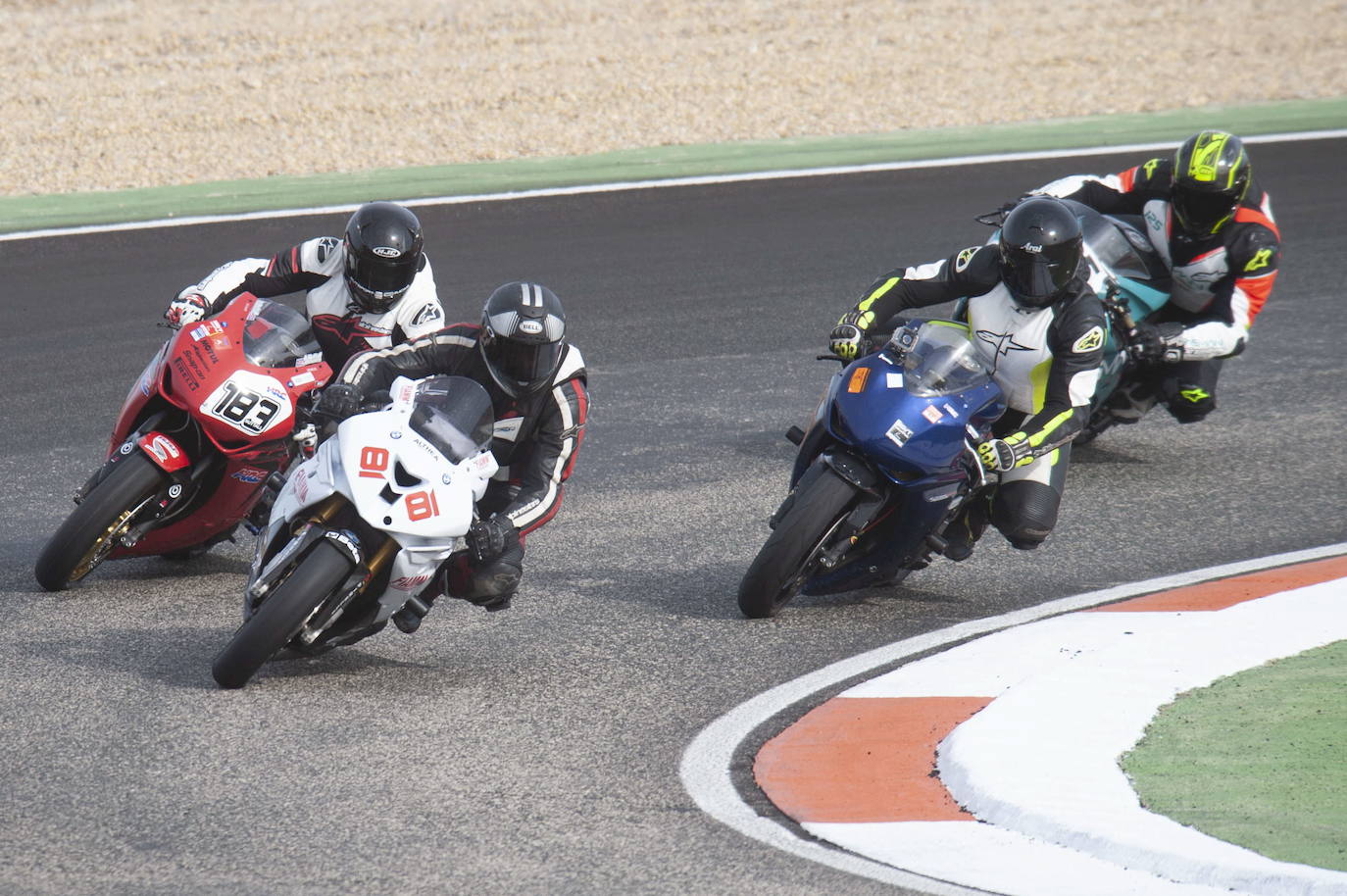 El trazado, mejorado y ensanchado, acoge también competiciones automovilísticas pero está penalizado por la falta de homologación y de apoyos.