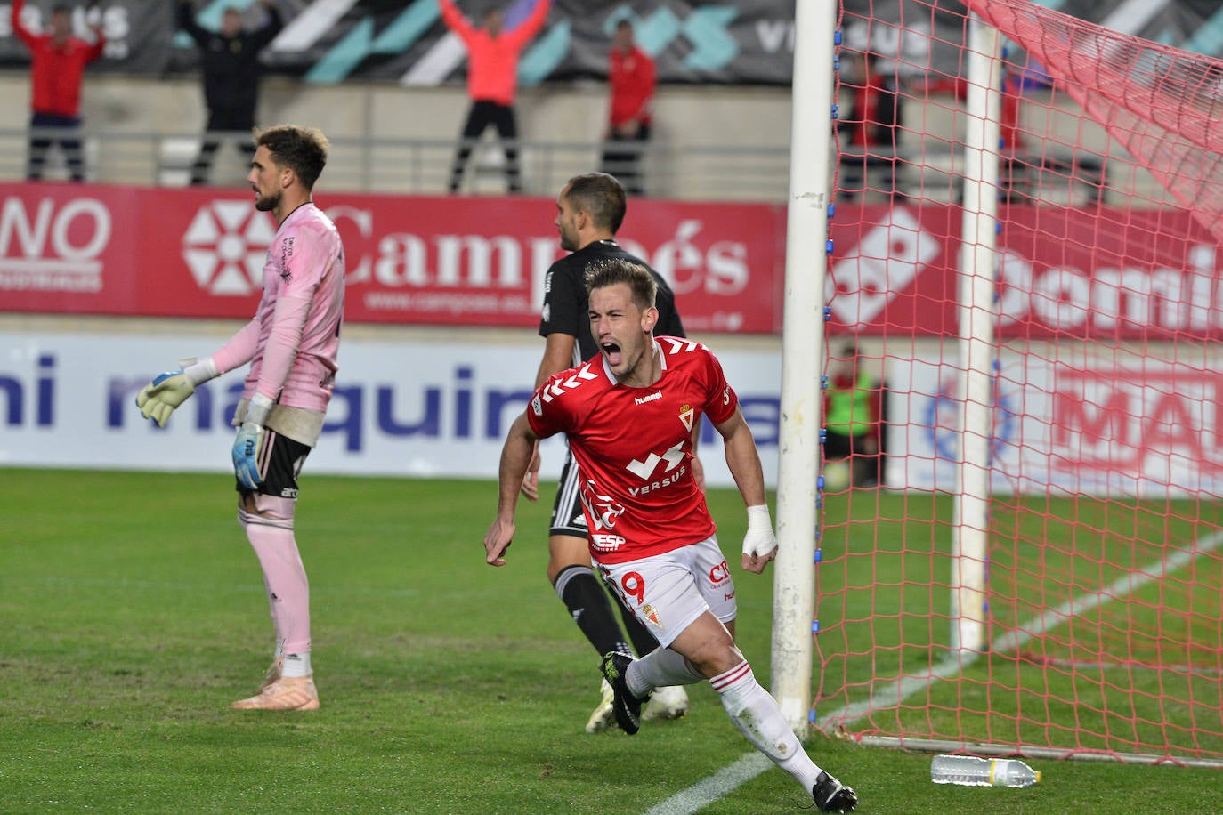 El Cartagena fue mejor en la primera parte, pero el amor propio de los de Adrián Hernández decantó un duelo en el que marcaron Edu Luna y Víctor Meseguer