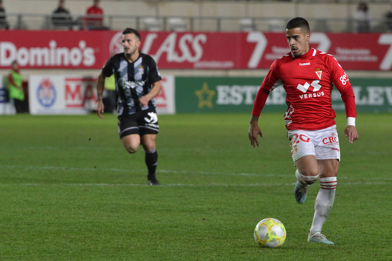 El Cartagena fue mejor en la primera parte, pero el amor propio de los de Adrián Hernández decantó un duelo en el que marcaron Edu Luna y Víctor Meseguer