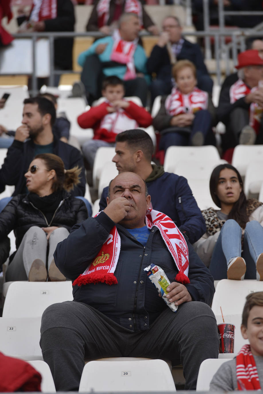 El equipo de Sandroni tira de oficio para llevarse los tres puntos del Enrique Roca, en un duelo en el que los granas no tuvieron ni fútbol ni acierto