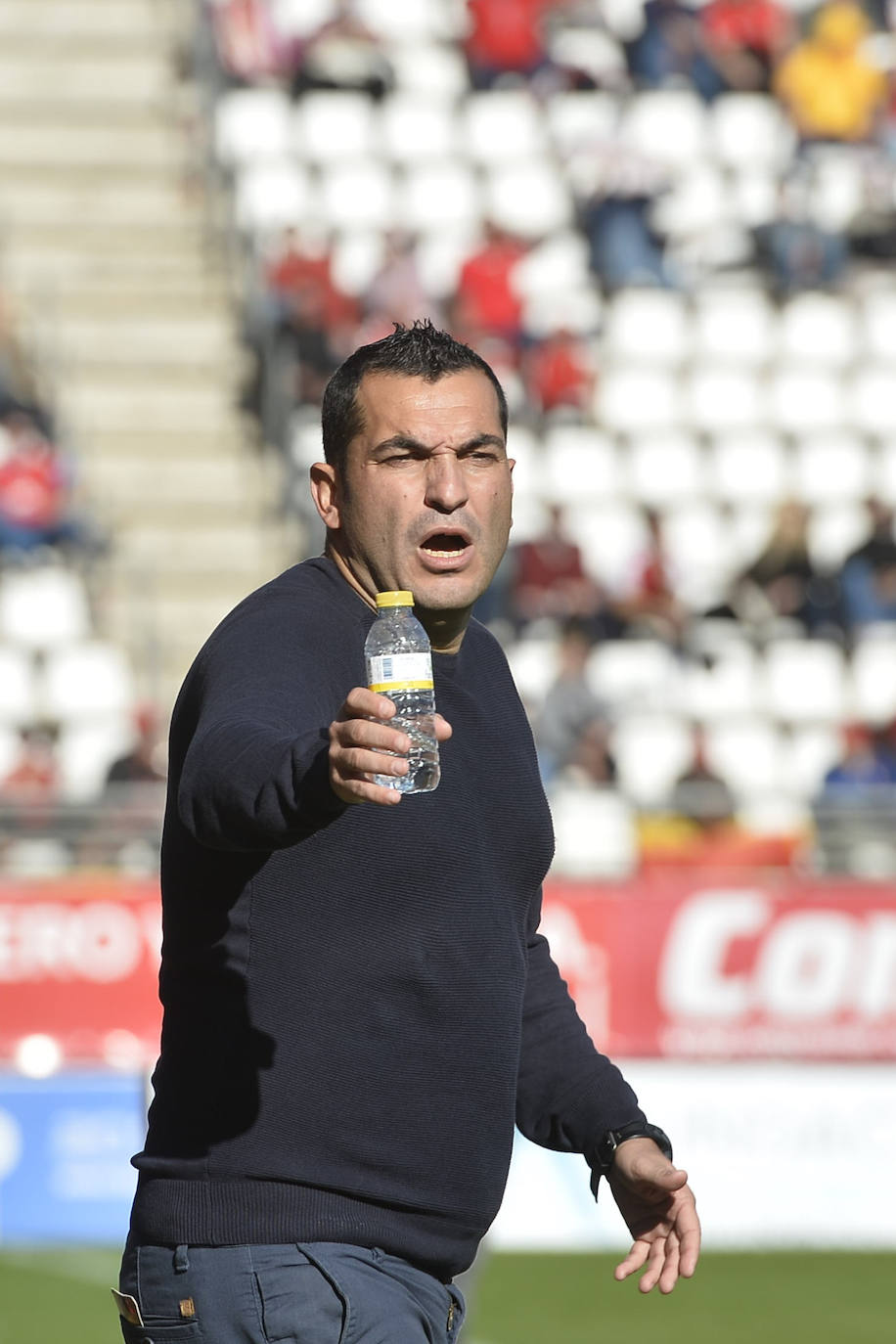 El equipo de Sandroni tira de oficio para llevarse los tres puntos del Enrique Roca, en un duelo en el que los granas no tuvieron ni fútbol ni acierto