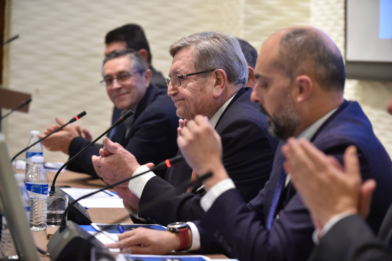 El presidente del Scrats, Lucas Jiménez, critica «cierta prepotencia» que les llega desde Madrid a su preocupación