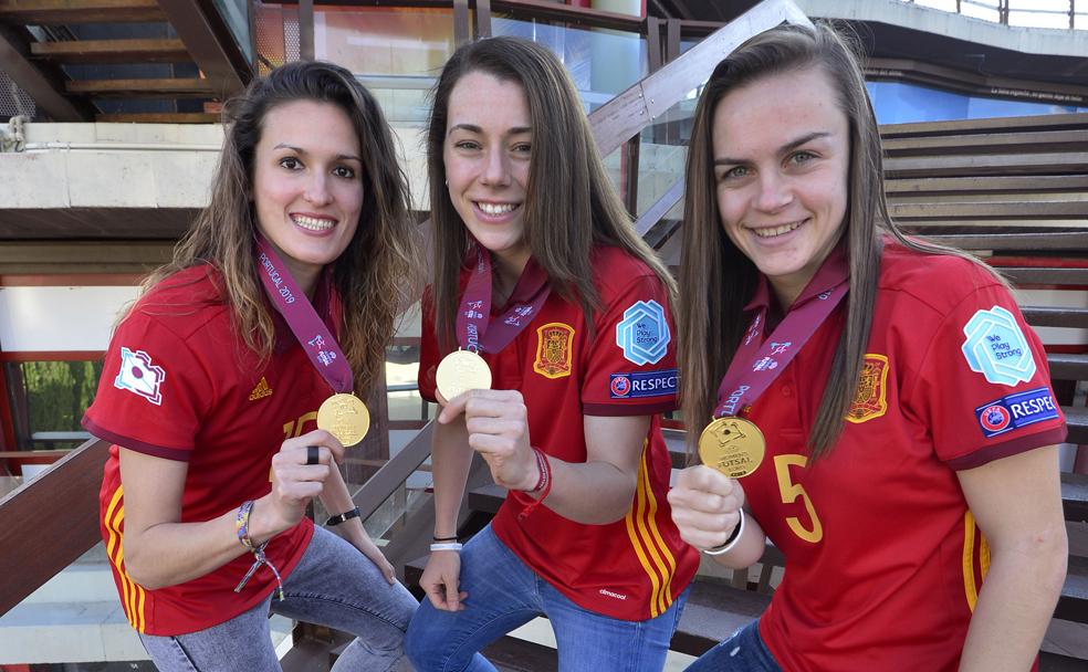 Consuelo Campoy, Mayte Mateo y Noelia Montoro. 