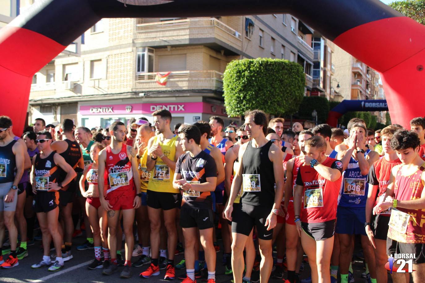 El corredor del UCAM Cartagena completa los cinco kilómetros en 15:33 minutos, por los 18:34 para la atleta del Club Atletismo Puertas Lorca