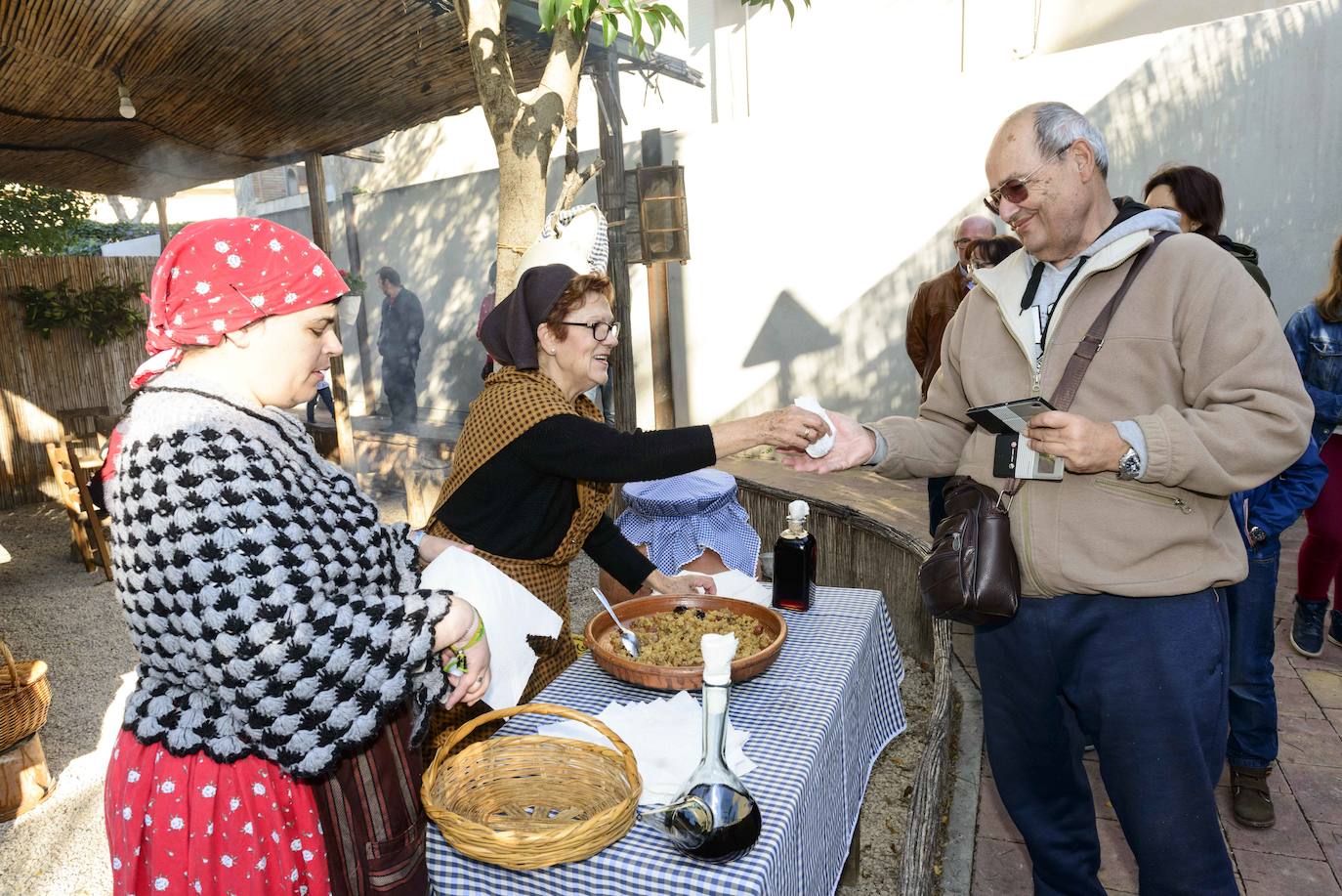 Fotos: La Navidad vuelve a cobrar vida en El Raal