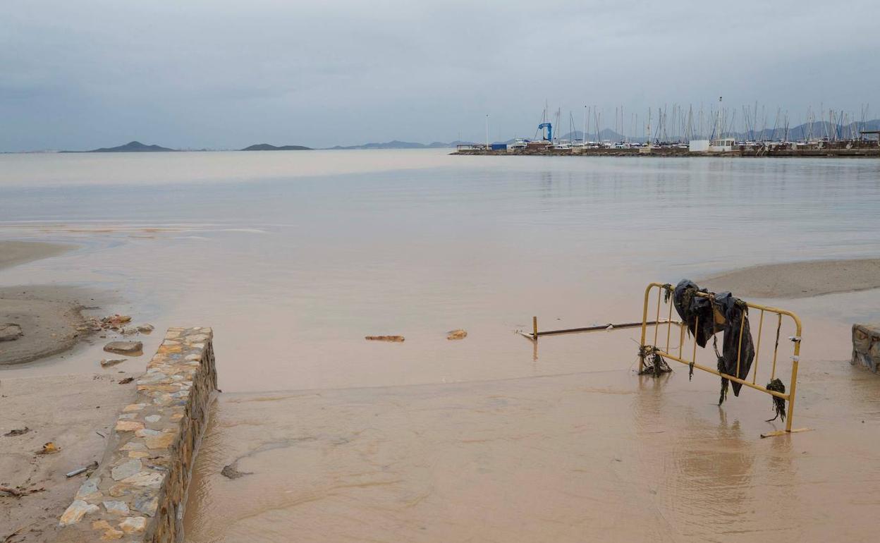Imagen del Mar Menor, en Los Alcázares, tras la última DANA de diciembre.
