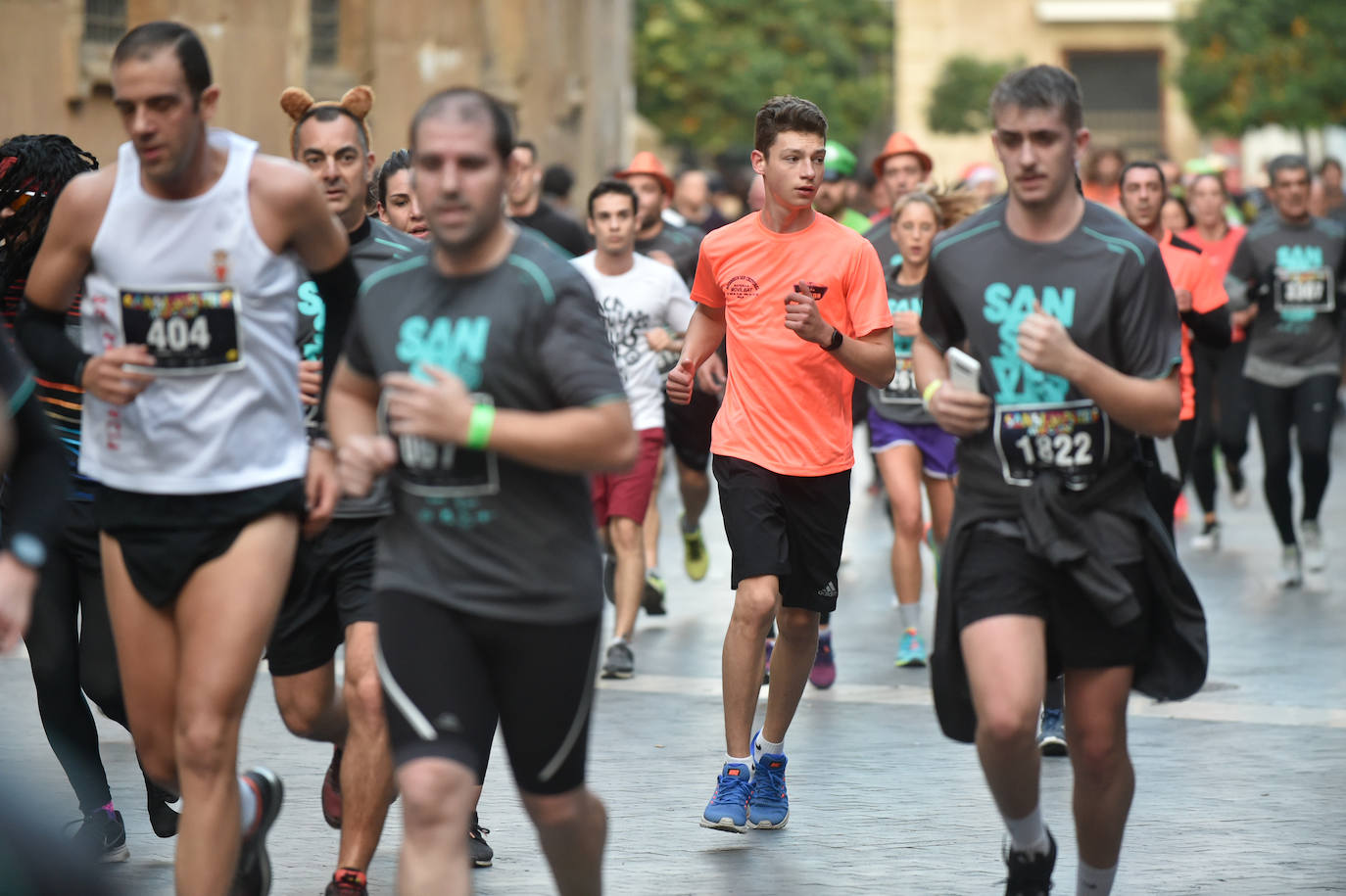 Miles de corredores despiden el año en la prueba que organiza LA VERDAD. 