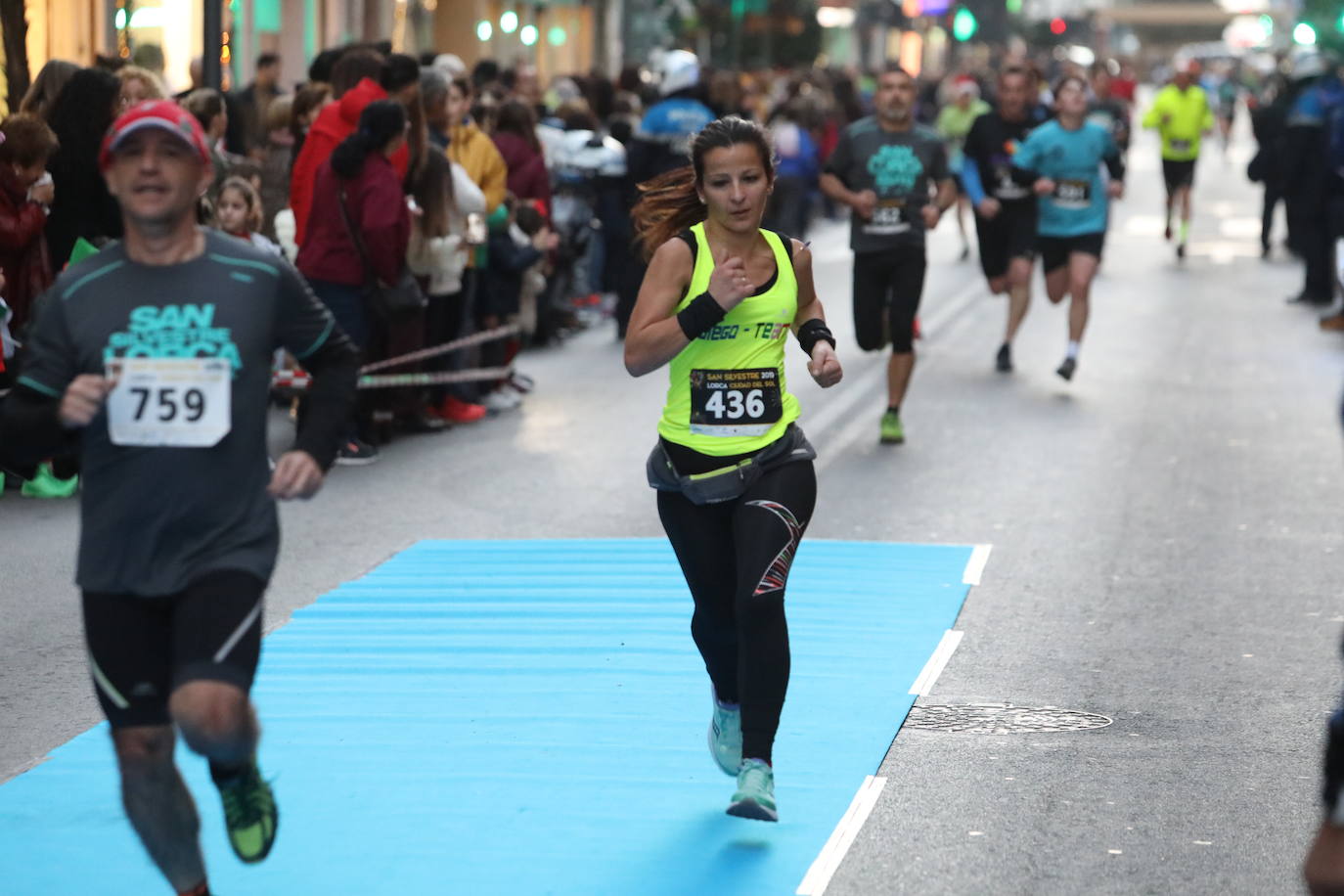 Más de 1.000 personas se unieron a la última carrera del año. 