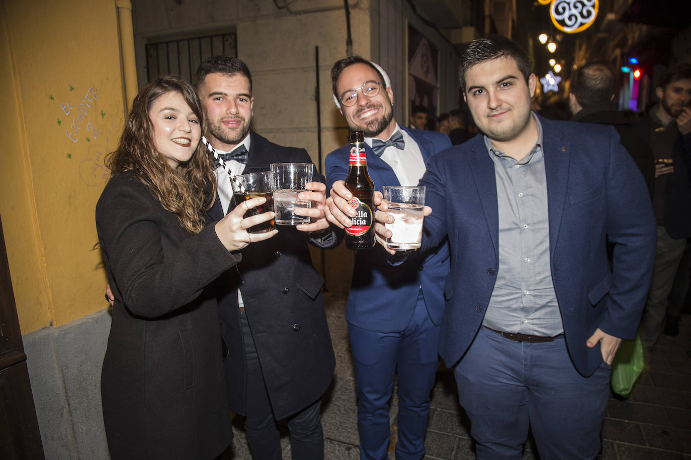 Los cartageneros recibieron al 2020 con sus mejores galas y muchas ganas de diversión.