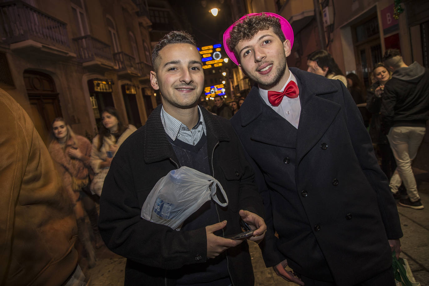 Los cartageneros recibieron al 2020 con sus mejores galas y muchas ganas de diversión.