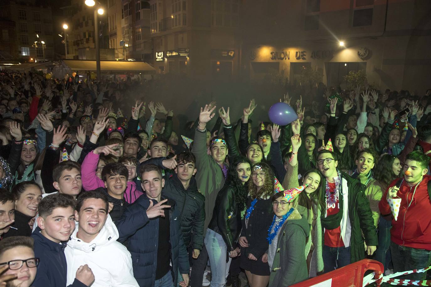 Los cartageneros recibieron al 2020 con sus mejores galas y muchas ganas de diversión.