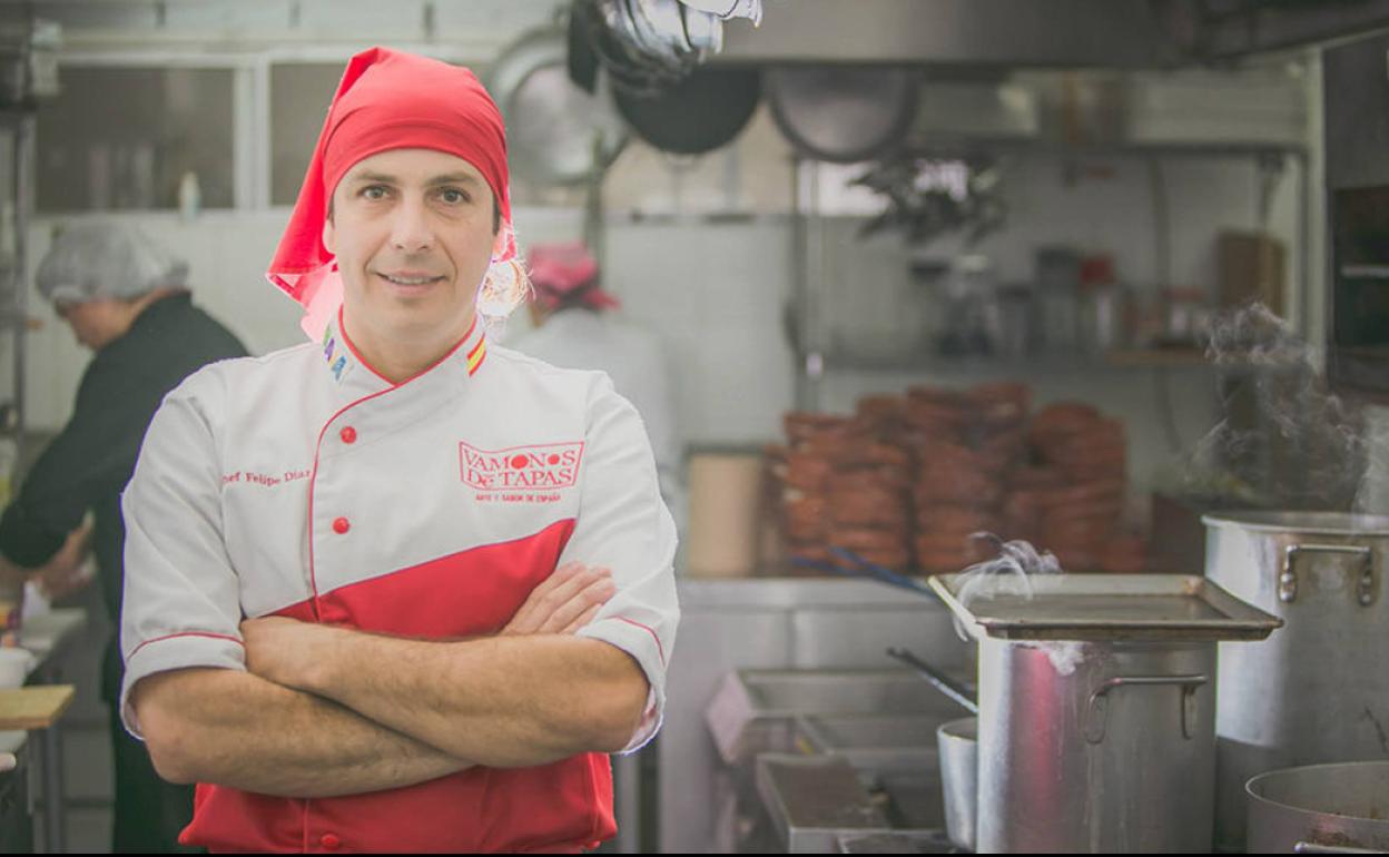 El cocinero cartagenero Felipe Antonio Díaz, en una imagen en el restaurante en el que trabajaba en México. 