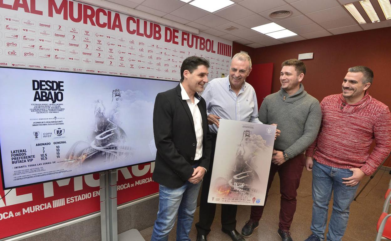 Rueda de prensa del Real Murcia, celebrada este miércoles, para pedir ayuda al murcianismo para el partido frente al Leganés.