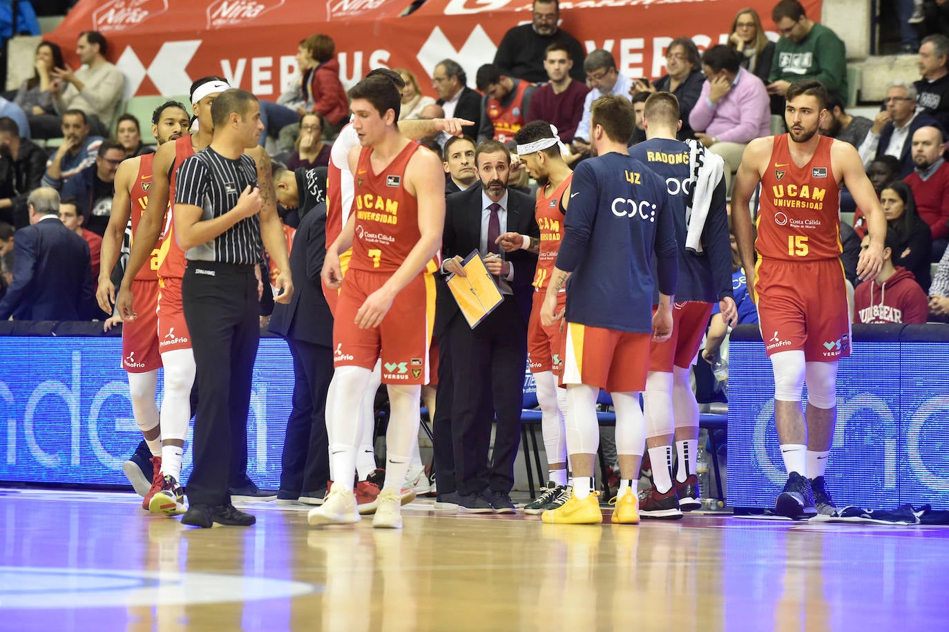 Los universitarios dicen adiós a sus ocho tropiezos consecutivos con su quinta victoria, sostenida en una gran defensa, mejora del juego colectivo y un Eddie autor de 27 puntos