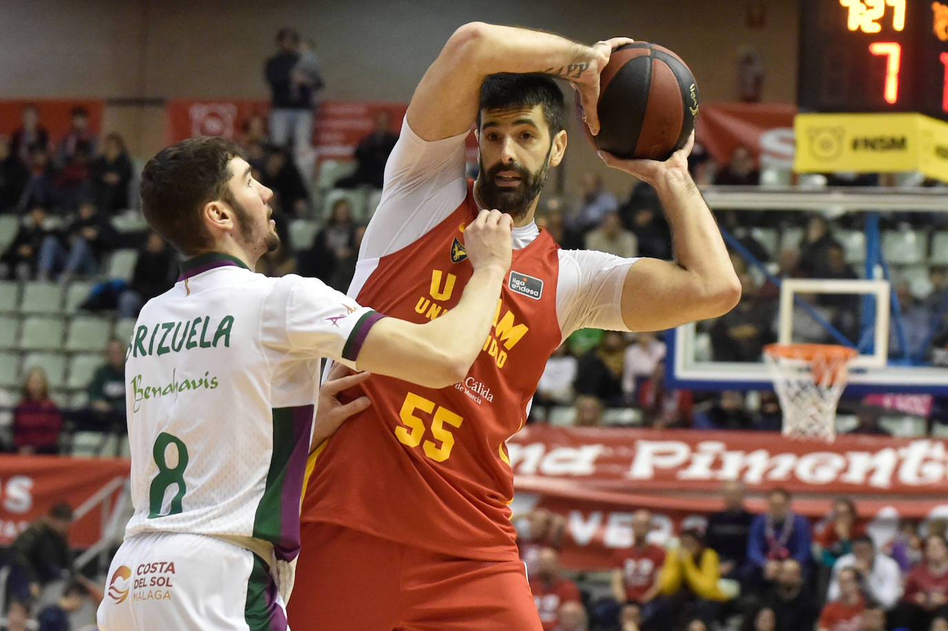 Los universitarios dicen adiós a sus ocho tropiezos consecutivos con su quinta victoria, sostenida en una gran defensa, mejora del juego colectivo y un Eddie autor de 27 puntos