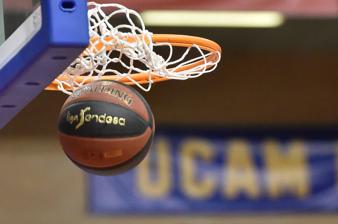 Los universitarios dicen adiós a sus ocho tropiezos consecutivos con su quinta victoria, sostenida en una gran defensa, mejora del juego colectivo y un Eddie autor de 27 puntos