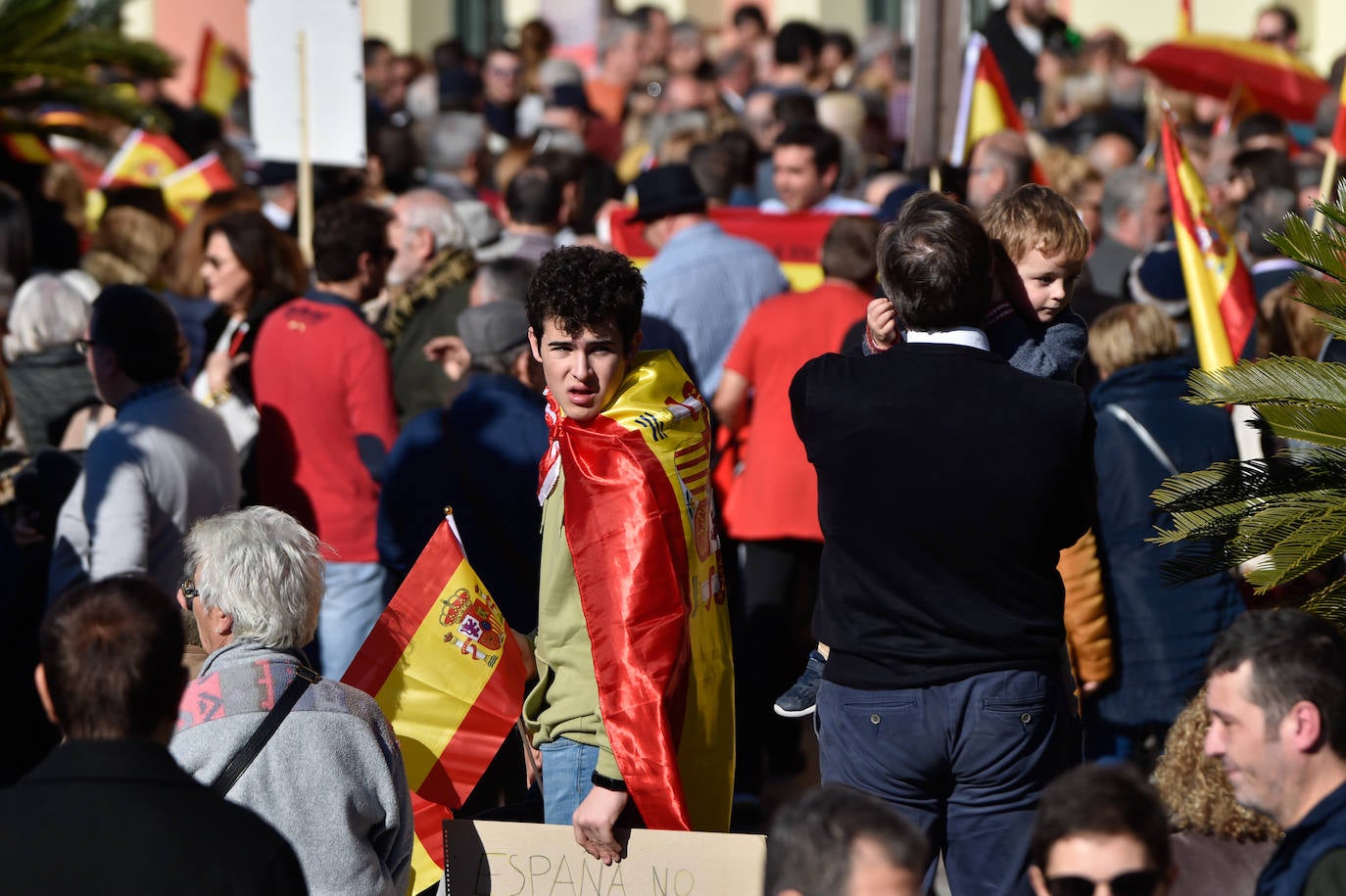 «En España cabemos todos, menos los que quieren romper la unidad nacional», proclamó la diputada Lourdes Méndez