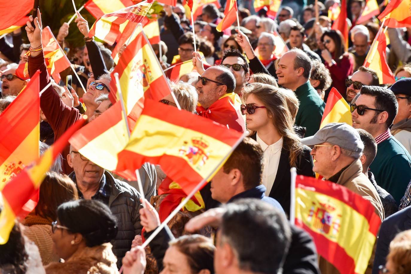 «En España cabemos todos, menos los que quieren romper la unidad nacional», proclamó la diputada Lourdes Méndez