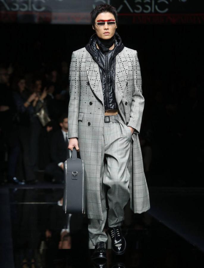 Las propuestas del diseñador Giorgio Armani desfilaron por la Milán Fashion Week.