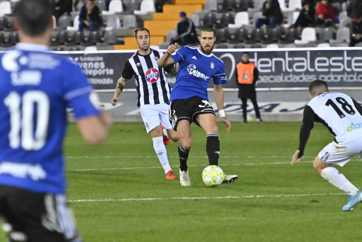 El Efesé evidencia de nuevo su falta de gol, en una mala segunda parte; la revolución no surte efecto y la pizarra de Borja Jiménez hace agua a balón parado