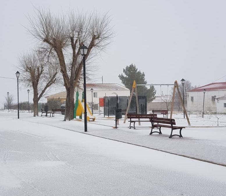 El Moral presenta esta mañana una idílica estampa nevada.