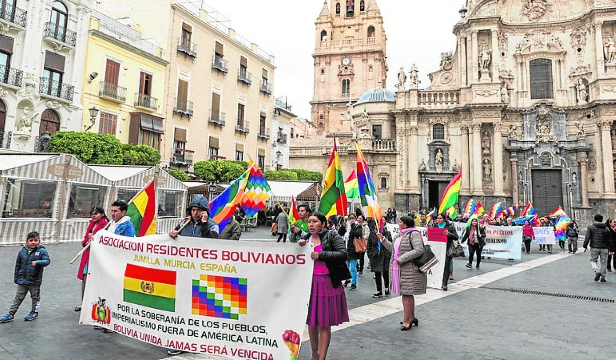 Bolivia protesta desde Belluga