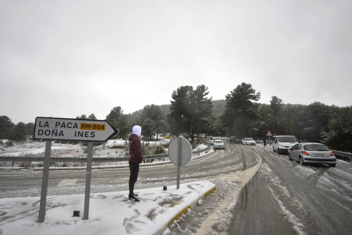 Junto a estos registros destacan los 20 centímetros de Bullas, a 600 metros; Caravaca-Los Rollos (15 centímetros), Benizar (10 cm), Totana-La Carrasca (10 cm) y Alhama-Sierra Espuña (2 cm)