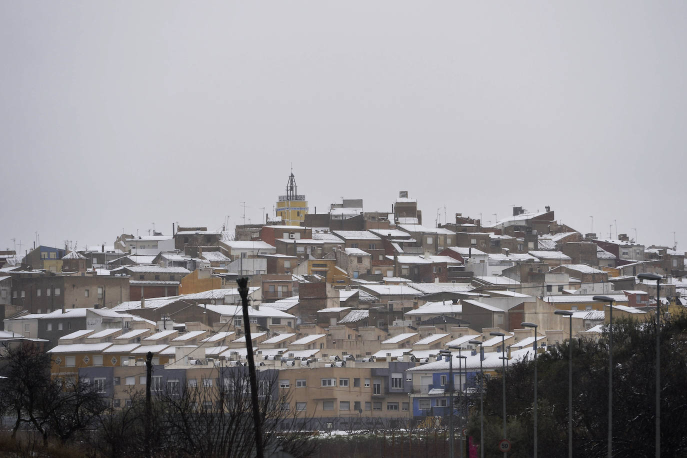 Junto a estos registros destacan los 20 centímetros de Bullas, a 600 metros; Caravaca-Los Rollos (15 centímetros), Benizar (10 cm), Totana-La Carrasca (10 cm) y Alhama-Sierra Espuña (2 cm)