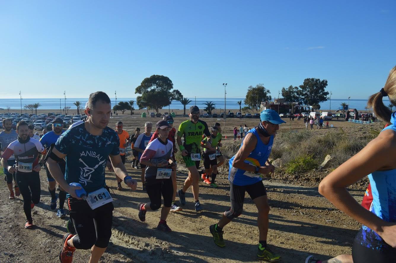 El atleta del C.D. Runtritón Cartagena completa los 21 kilómetros en un tiempo de 1:24:57, por los 1:44:17 para la corredora del Mobel Automenor Running Team