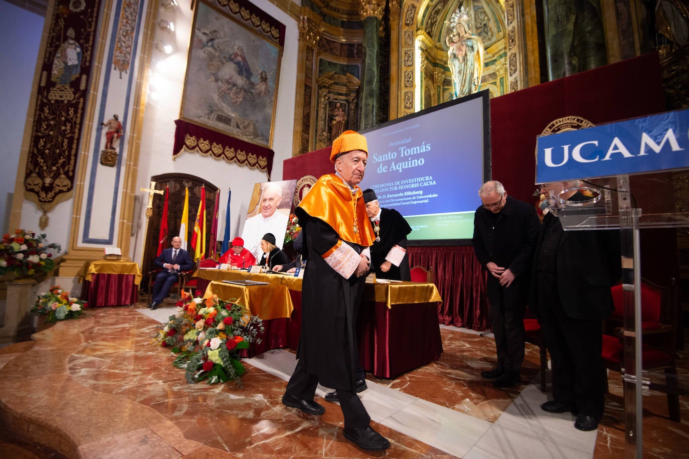 Fotos: La UCAM proyecta impartir Veterinaria, Biotecnología y Trabajo Social