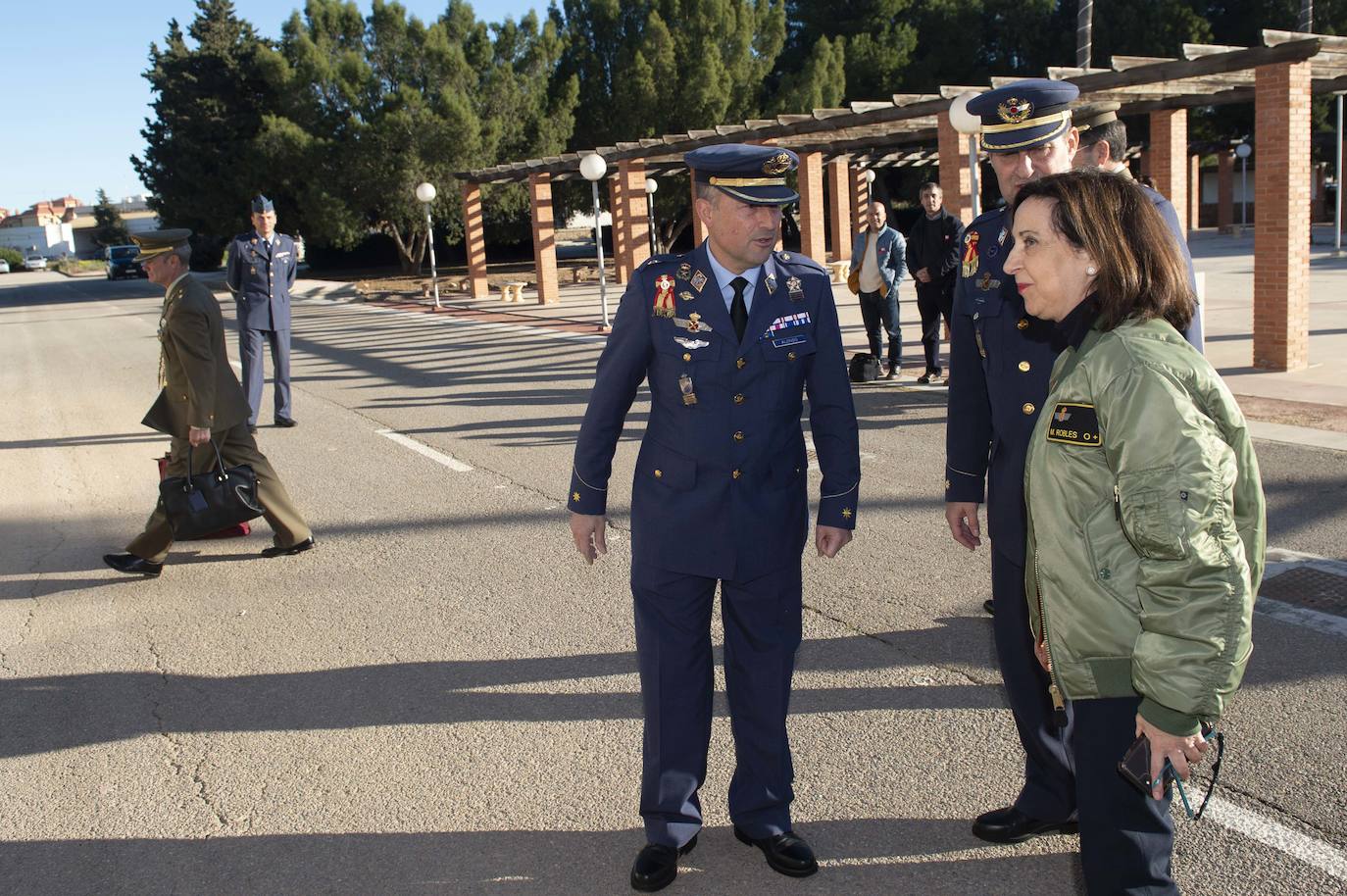 Fotos: Margarita Robles confirma el contrato de compra de los 24 aviones Pilatus de entrenamiento para la AGA