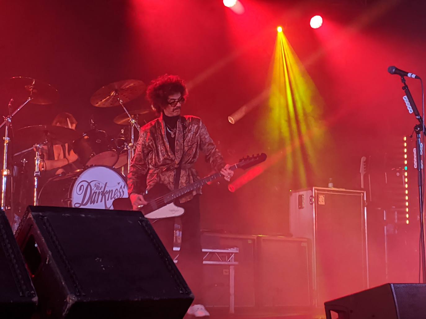 Fotos: The Darkness recuerda en Murcia cuando el rock era diversión