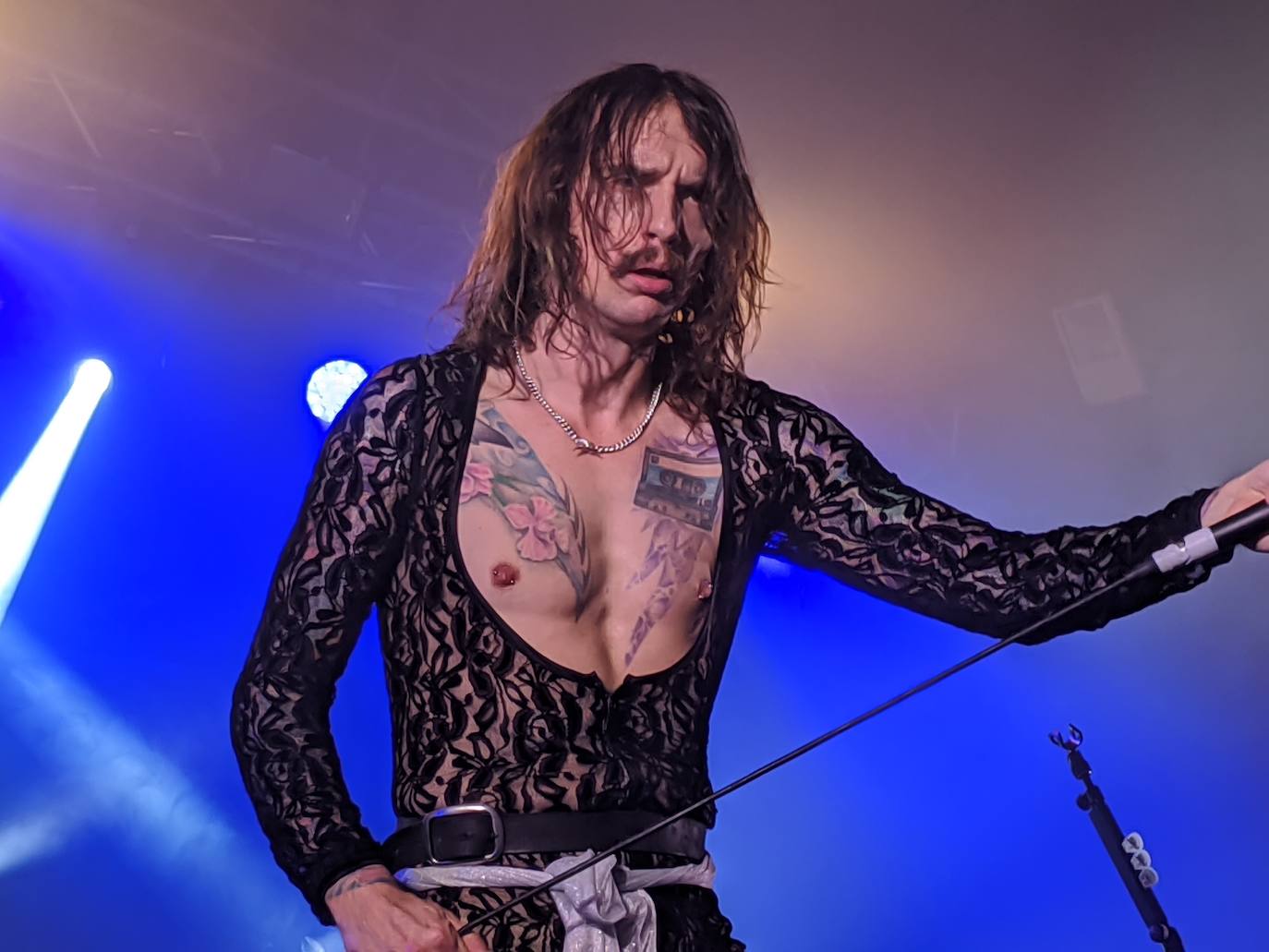 Fotos: The Darkness recuerda en Murcia cuando el rock era diversión